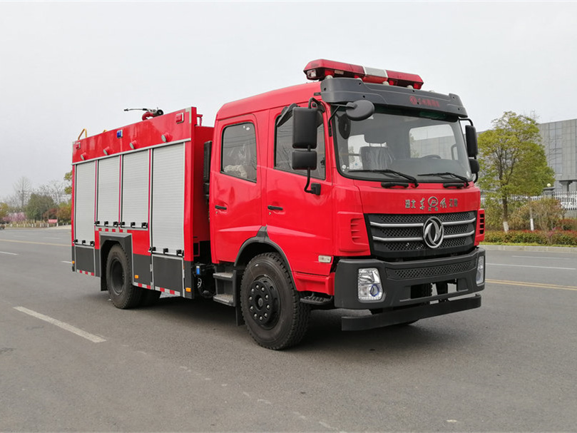 5.5噸東風(fēng)泡沫消防車